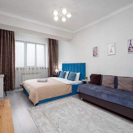 Appartments " Zhetysu-4" Alma-Ata Buitenkant foto