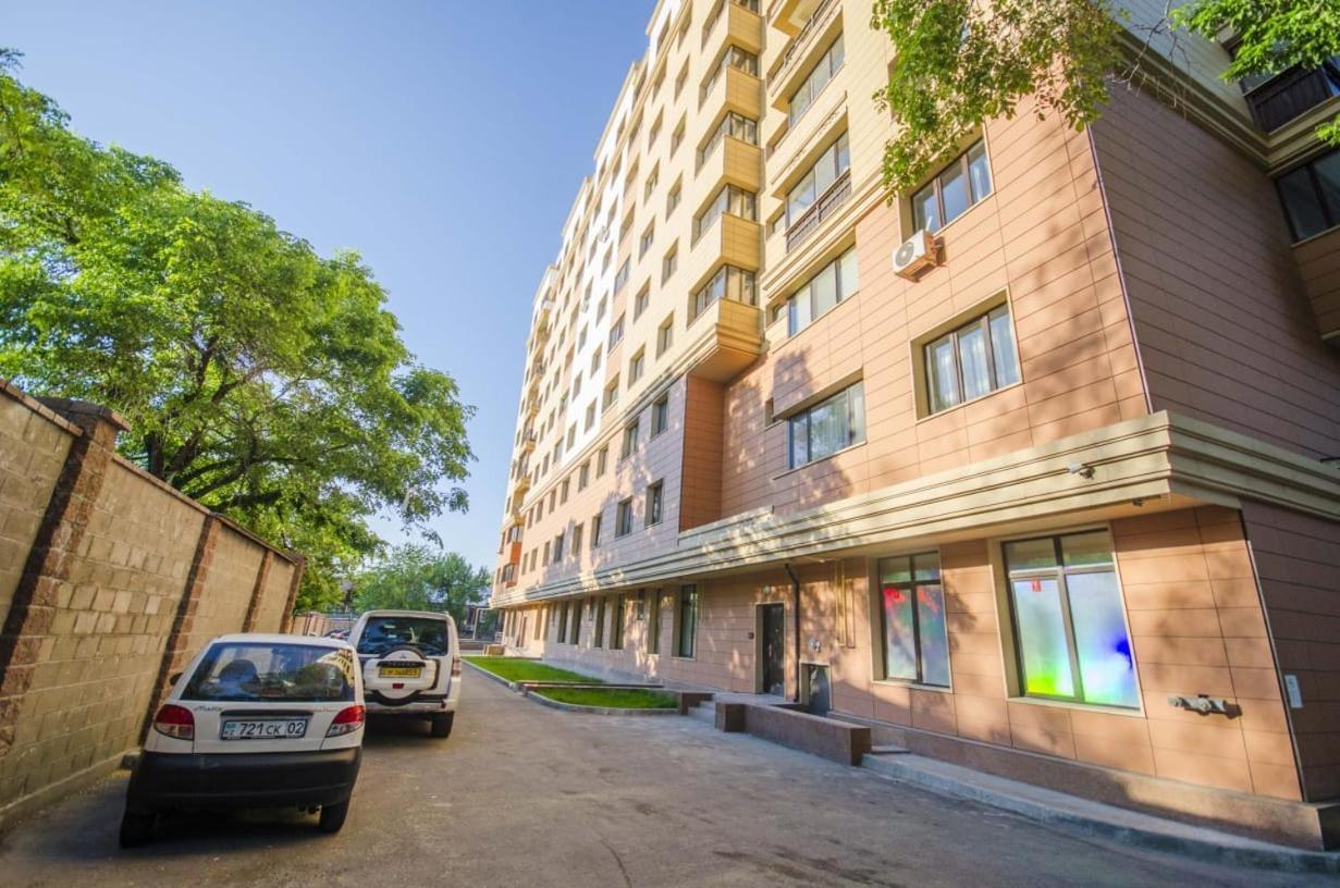 Appartments " Zhetysu-4" Alma-Ata Buitenkant foto