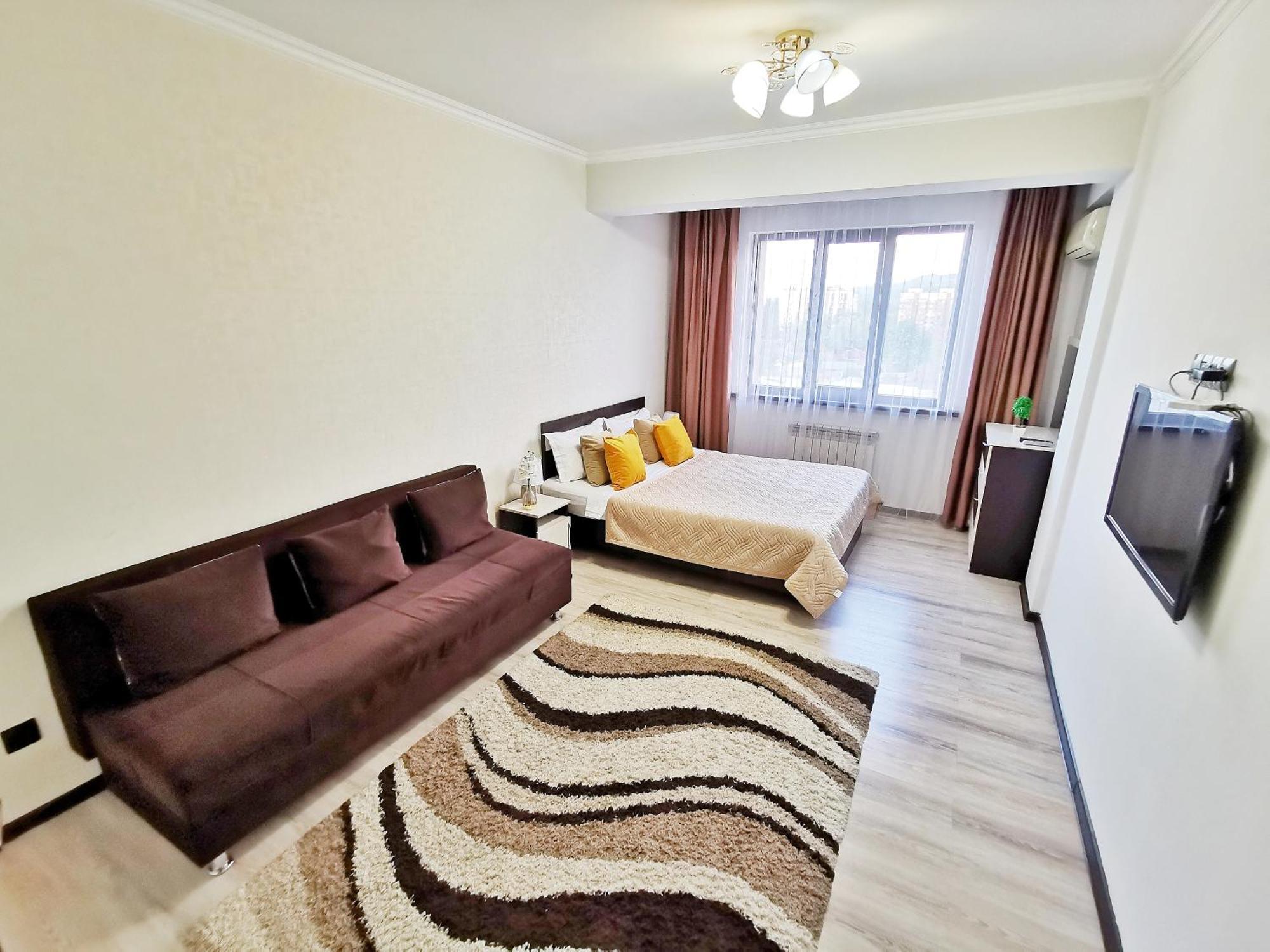 Appartments " Zhetysu-4" Alma-Ata Buitenkant foto
